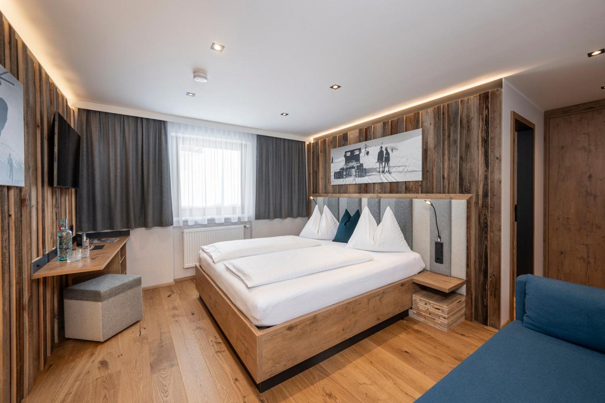 Austria Alpinhotel Ski In Ski Out An Der Edelweissbahn Обертауерн Екстериор снимка